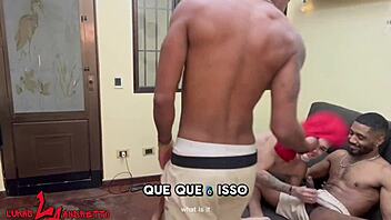 Dois Negoes Dotados Fodem Cuzinho Do Branquinho Virgem