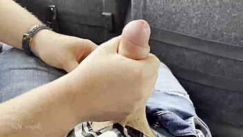 Milf risked a sneaky blowjob on travel bus, unnoticed