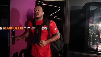 Blindfolded Guy Gets Fucked With Pleasure In Open Door