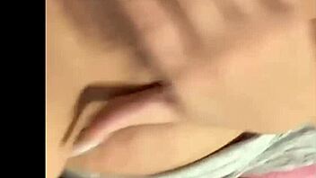 Can La Paisa squirt after fucking her shaved pussy with a dildo?