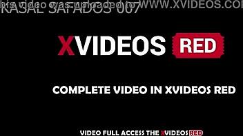 Beautiful couple enjoys rough sex and cumshots in a bar