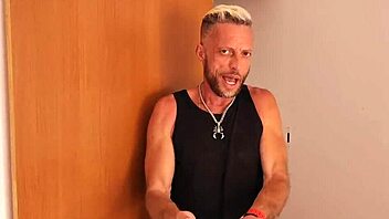 she is a believer and found out that i am a porn star actor and looked for me to fuck and fill her ass with cum so as not to lose her virginity before marriage vagninho e luna oliveira