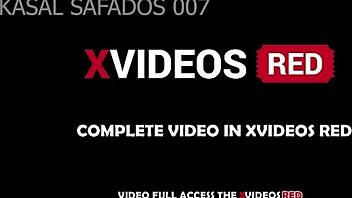 Beautiful couple enjoys rough sex and cumshots in a bar