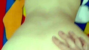 Me clave a la hermana de mi esposa mientras viene de visita tiene más culo que mi esposa.