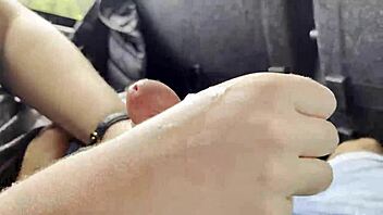 Milf risked a sneaky blowjob on travel bus, unnoticed