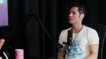 I Love Elevator Gangbangs with Gays