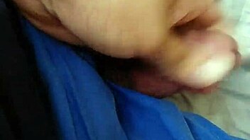 Intensely jerking off to amateur gay blowjob with monster cock action