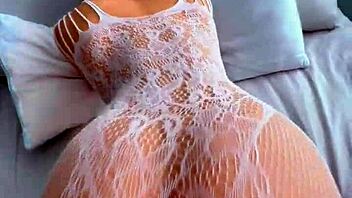 beautiful latina shaking big ass passionately