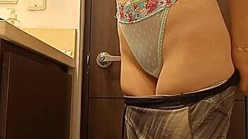 hey, argentinian universitaria caught upskirt on trip, so hot! 🔥