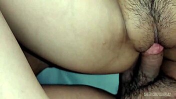 Pinay Girl 2024 Begs Honey to Fuck Pussy