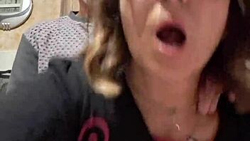 Teresa, the hot milf, knows her game. She makes her lover finish hard with that big ass in homemade action.