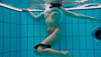 petite russian teen 18+ strips quick to flaunt sexy outdoor body