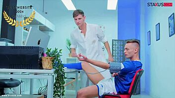 Creamy twink massage in full HD, mmm!  