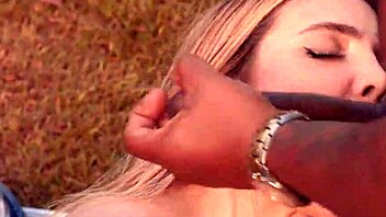 Wet Bandit Fucks Doggy