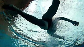 petite russian teen 18+ strips quick to flaunt sexy outdoor body