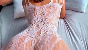 beautiful latina shaking big ass passionately