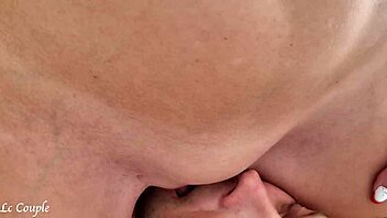 קוגר אמא חרמנית רוצה זין צעיר בן 18+ מחבר