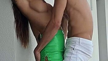 i fucks her ass hard