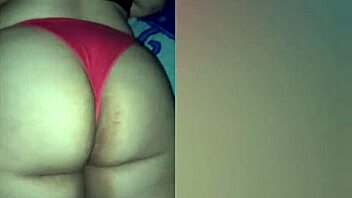 Latina milf dresses in red stockings to seduce roommate