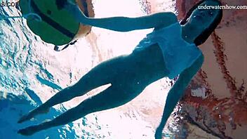 petite russian teen 18+ strips quick to flaunt sexy outdoor body