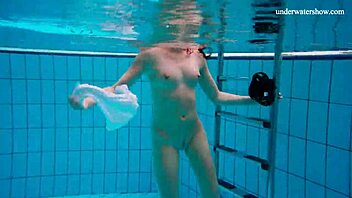 petite russian teen 18+ strips quick to flaunt sexy outdoor body