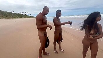 Sono andata in spiaggia nudista in Bahia per darla ai dotati 😜