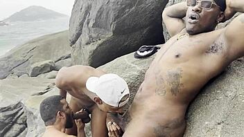 Just another day at Abricó with DaddyBlack banging Matheus and Yuri outdoors.