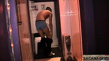 Hot solo performance from Latino gay stud Felipe Scorpion
