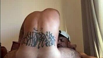 Bold delivery turns into hot sex