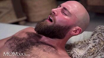 Szép belga milf Lady Lynes kemény nyálkás szopása