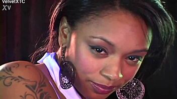 purple blossom introduces herself in interview