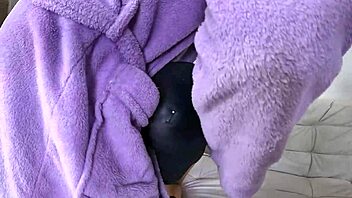 Intense naked gal massage session.