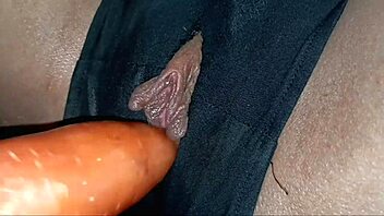 Horny Latina Offers Personalized Videos