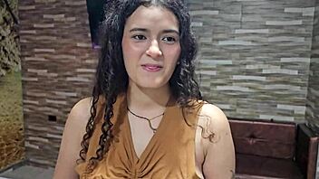 My girlfriend wakes me with a blowjob to bang her hard