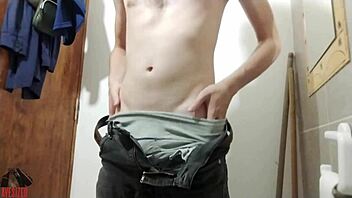 Squirting Asian doll Ema Kisaki fingers big tits.