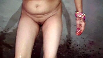 Descriptive Indian Desi Bhabhi Bathroom Pissing Scene