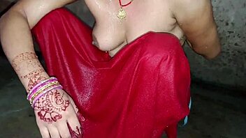 Descriptive Indian Desi Bhabhi Bathroom Pissing Scene