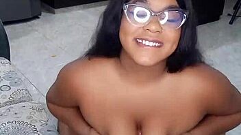 joven colombiana linda y menuda es follada duro en casting amateur
