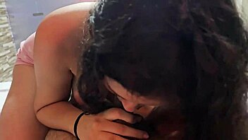 My girlfriend wakes me with a blowjob to bang her hard