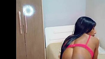 Skinny girl intensely sensualizes with masturbation in bold display