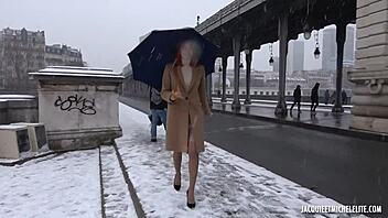 maman has a double life with pussy licking