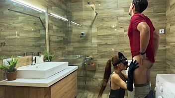 Russian redhead cheats on her husband at the party