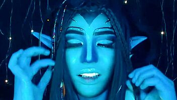 She Lives for Avatar Webcam Dancing