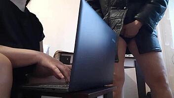 i riskily masturbate near my black secretary colleague 😏