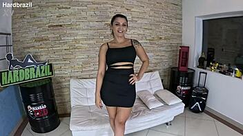 metendo ferro no cu da milf e gozando dentro - agatha mama