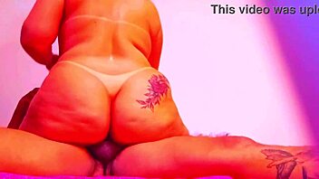 Safado cums twice in my pussy and fills it with cum. Intriguing contrast, right?