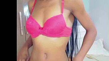 Skinny girl intensely sensualizes with masturbation in bold display