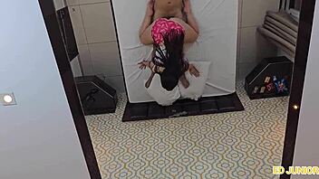 Paranaense Branquinha Fudendo No Pelo Completo