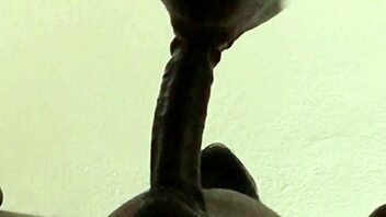 he kept cumin while i sucked, huge load! 😜