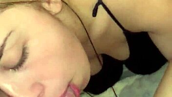 Sloppy facefuck for this skinny blonde teen, so hot! 😜